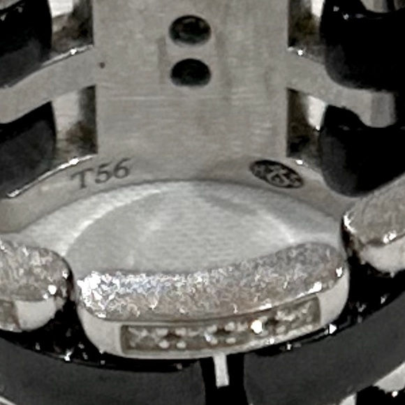 ⨠Stunning One Of A Kind CHANEL Ultra Diamond Black Ceramic 18k White Gold Ring⨠- Picture 8 of 16